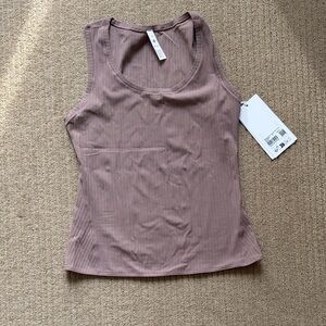 Lululemon Wundermost Ultra-Soft Ribbed Nulu Scoop-Neck Tank Top, M, Ashen Rose